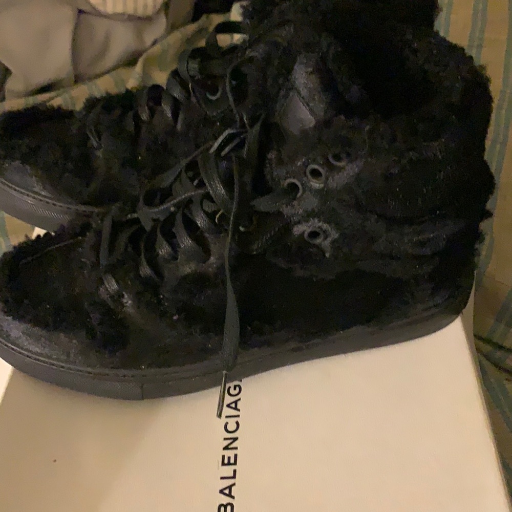 Women black pony balenciaga worn but In great condition sz 8